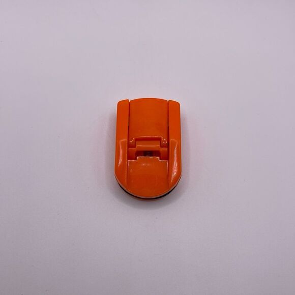 Iconikal Travel Size Orange Eyelash Curler - Picture 2 of 6